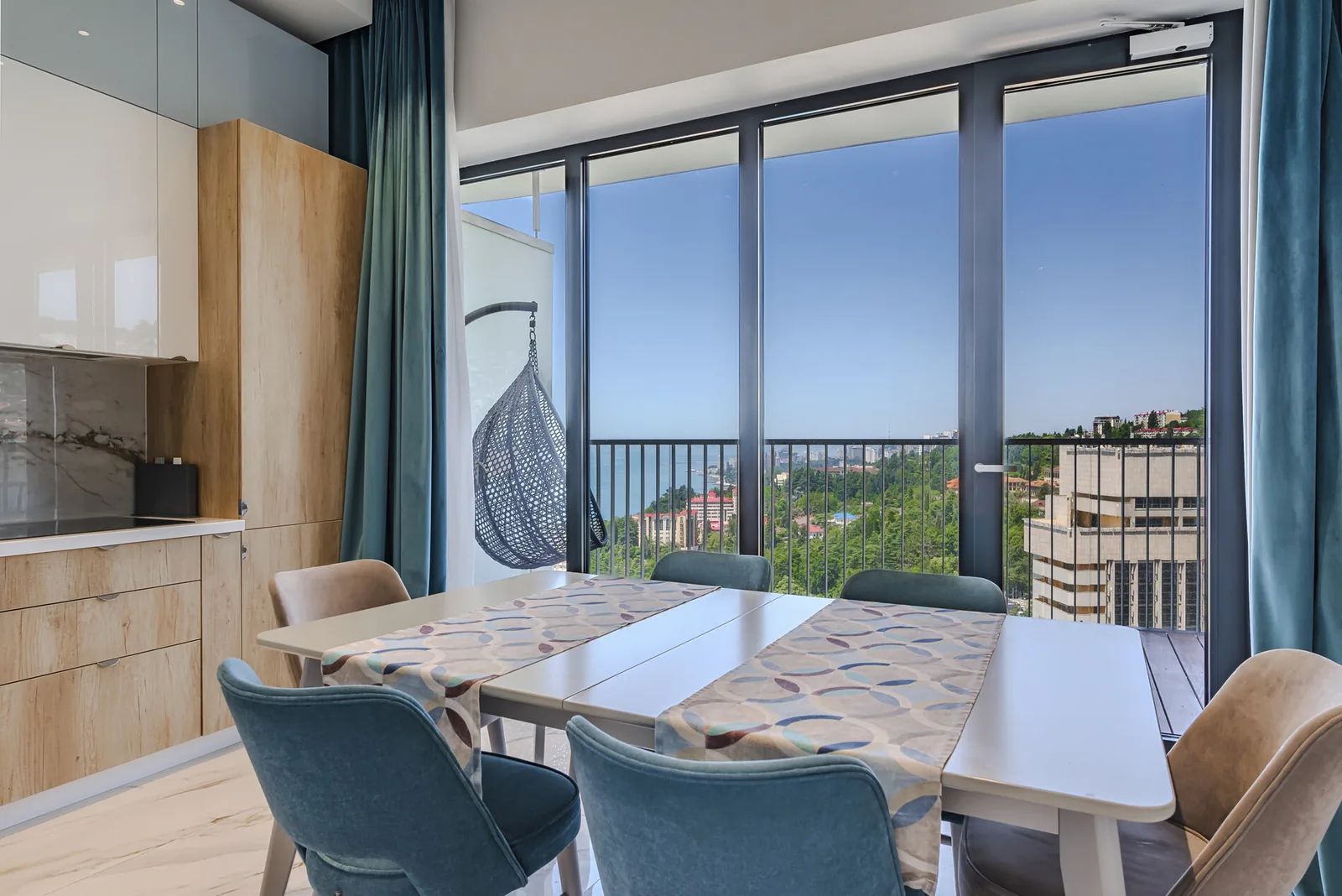 Апартаменты 113 м², 3-комн., Актер Гэлакси, Сочи – фото 13