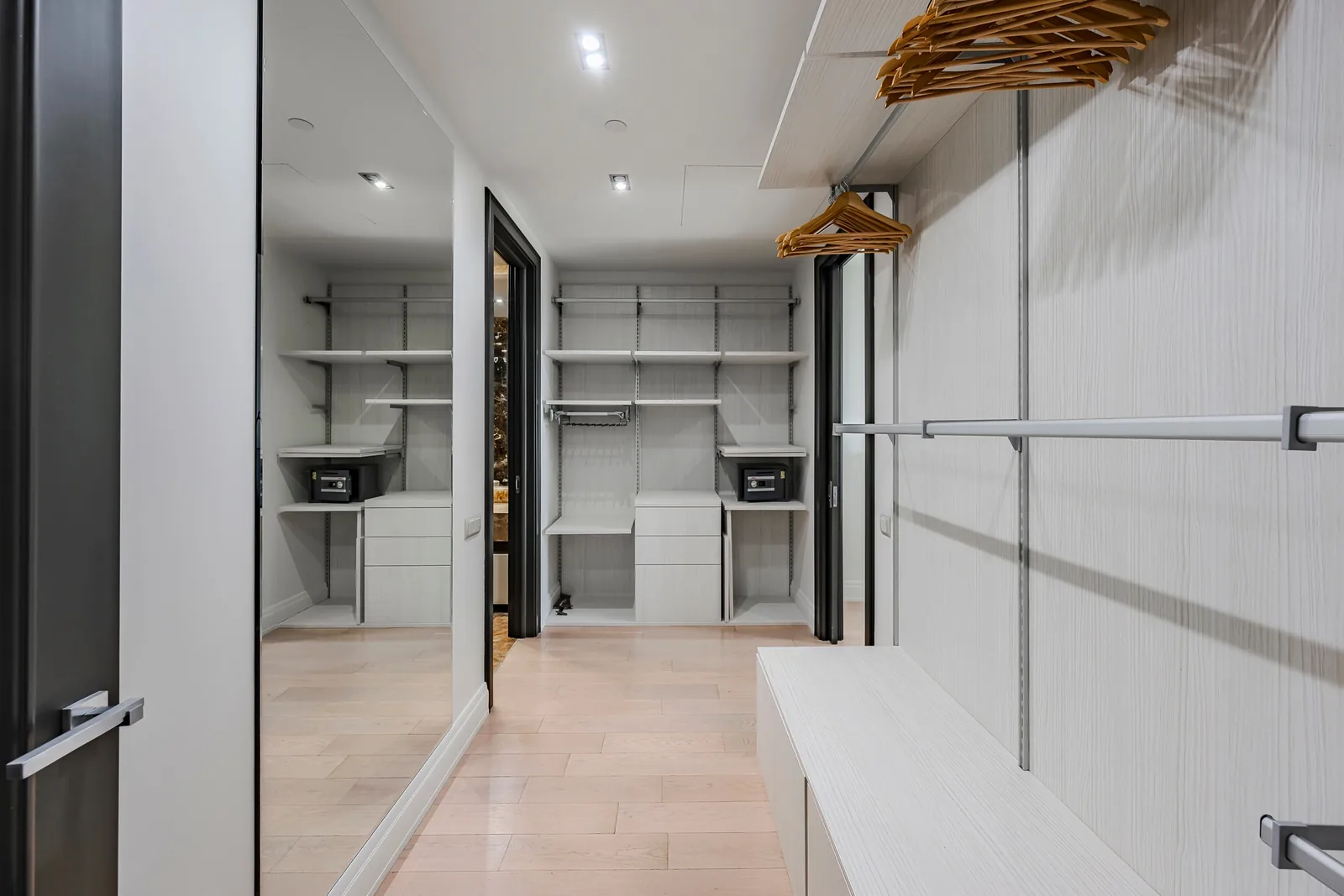 Квартира 130 м², 2-комн., Гранд Карат Хаят, Сочи – фото 11