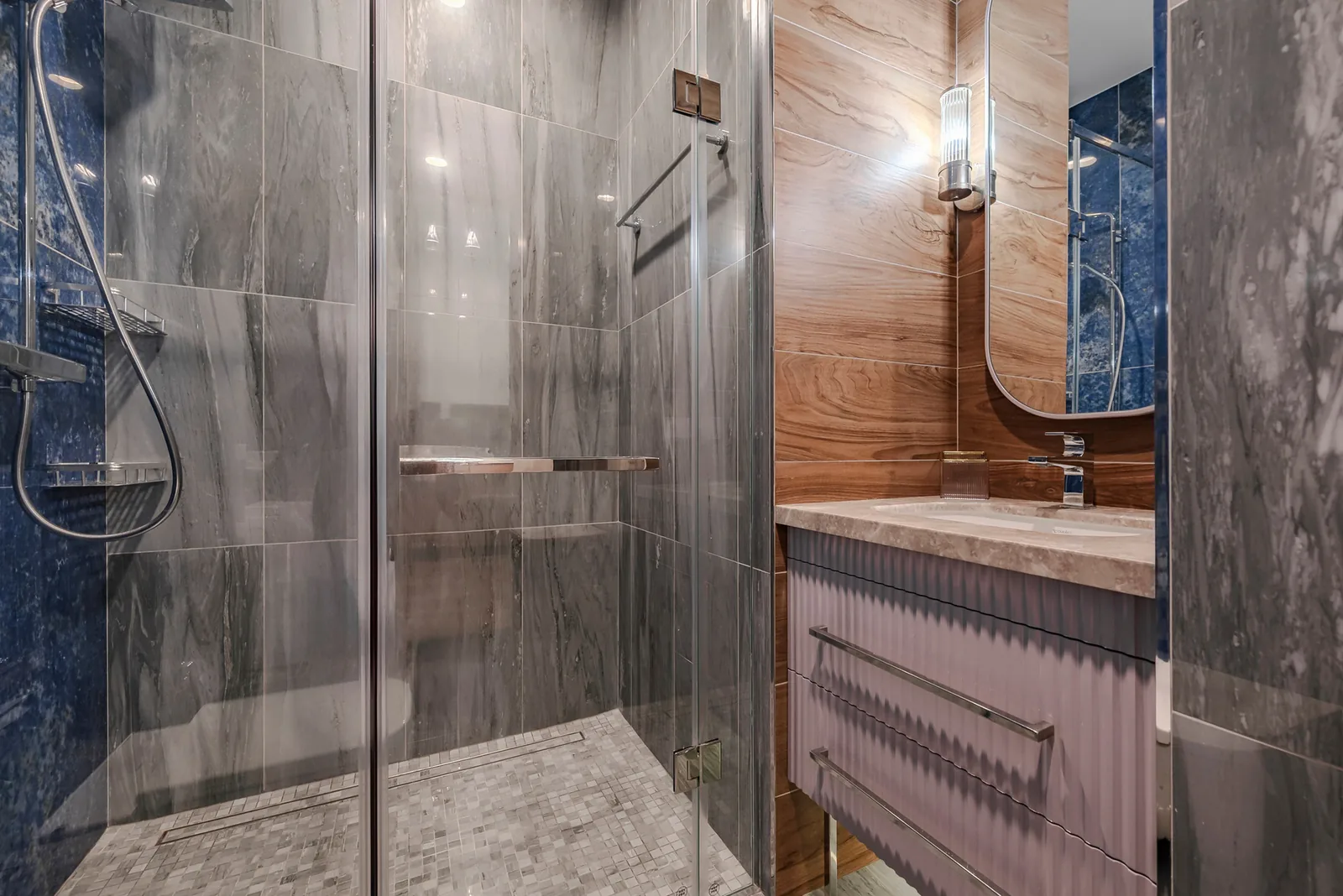 Апартаменты 48 м², 2-комн., Grand Royal, Сочи – фото 15