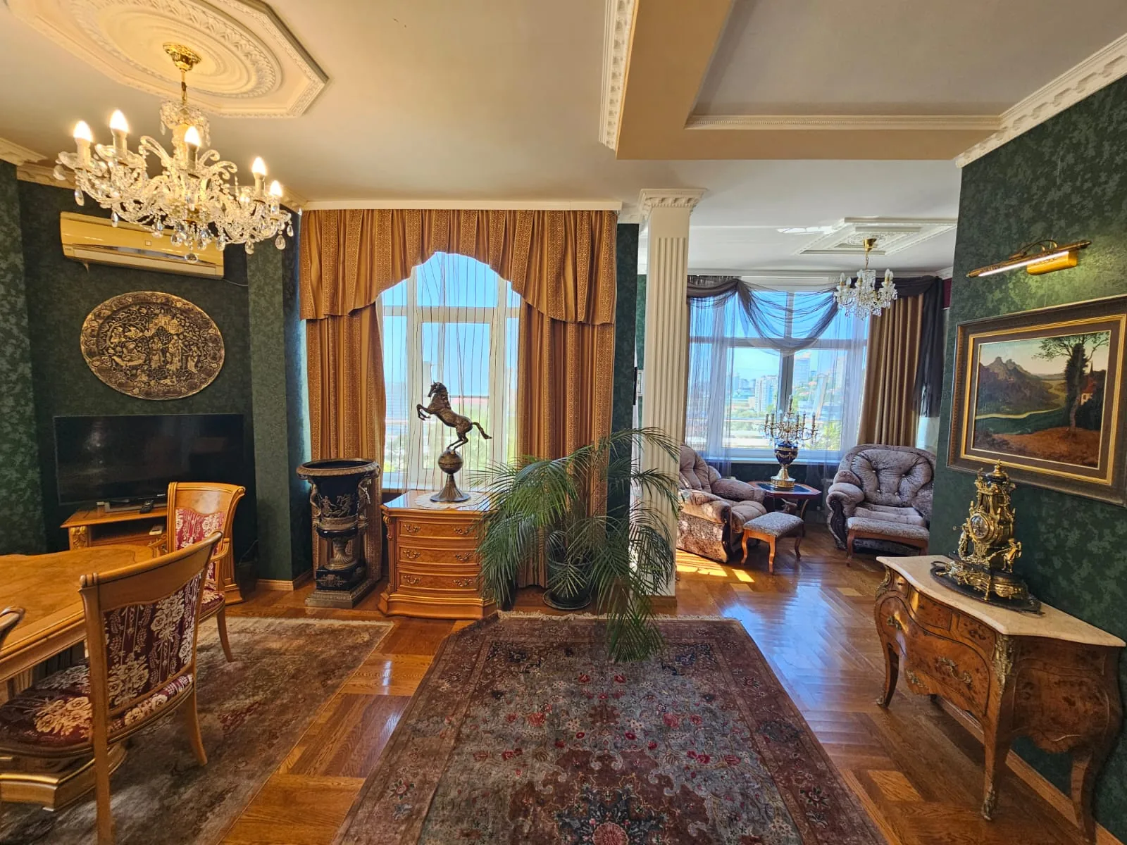 Квартира 300 м², 4+ комн., микрорайон Светлана, Сочи