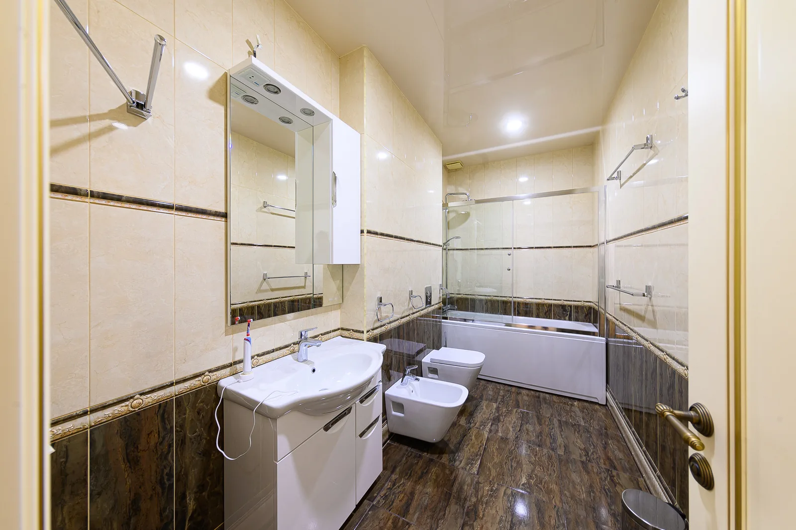 Дом 1500 м², участок 33 сотки, Хостинский район, Сочи – фото 19
